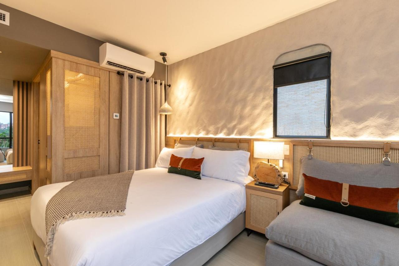 Landmark Hotel Меделин Екстериор снимка